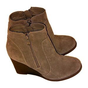 Franco Fortini Annie Grey Suede Leather Wedge Ankle Booties Size 6